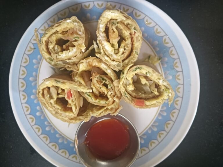 एग्ज रोल किंवा अंडा रोल -Eggs Roll