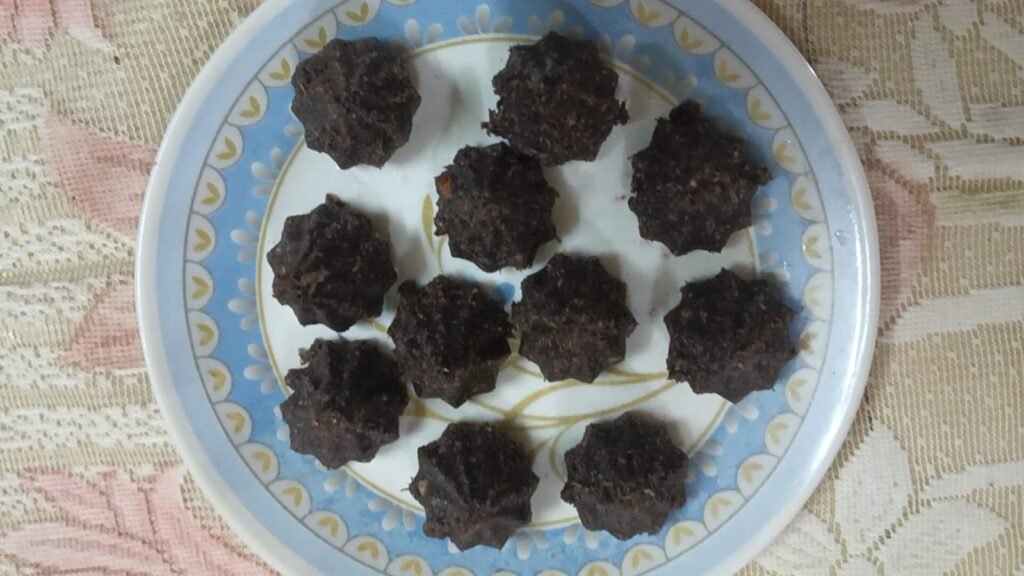 मुलांचे आवडते चॉकलेट खोबरा मोदक | Chocolate Coconut Modak Recipe | चॉकलेट खोबरा मोदक – फोटो 8
