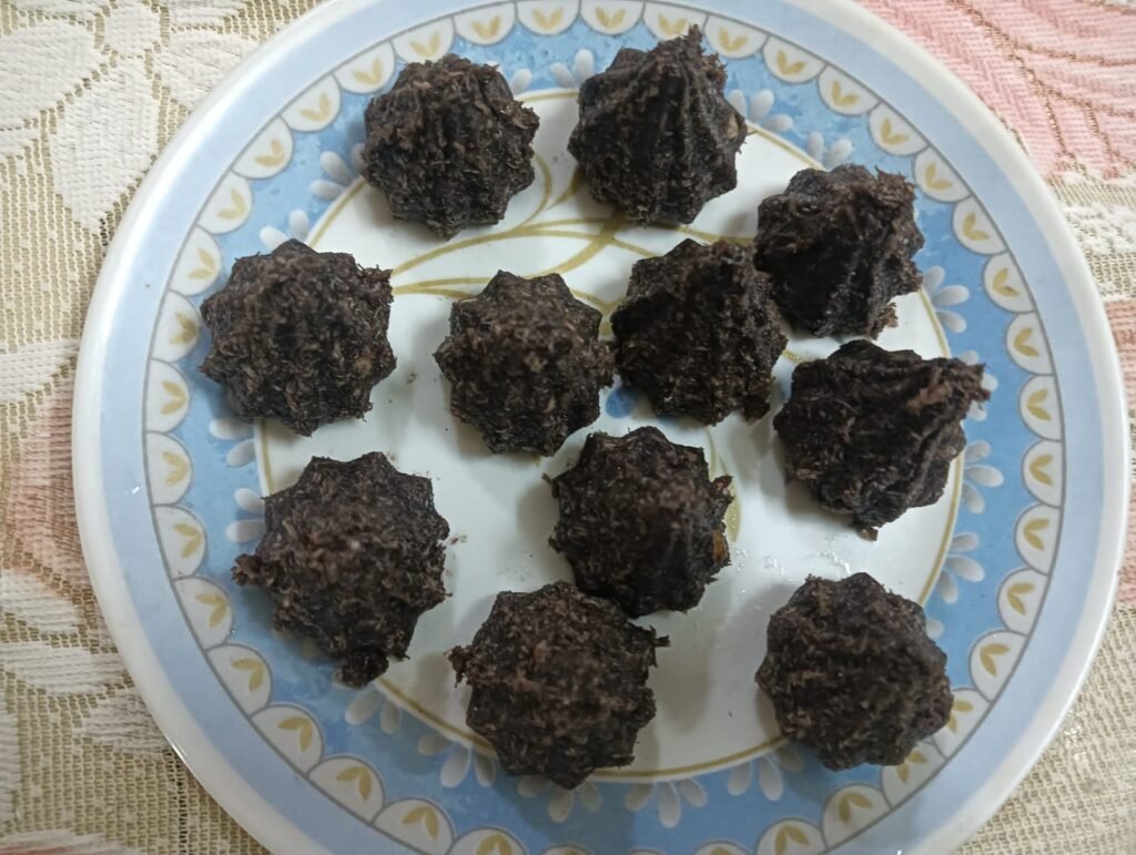 मुलांचे आवडते चॉकलेट खोबरा मोदक | Chocolate Coconut Modak Recipe | चॉकलेट खोबरा मोदक – फोटो 2