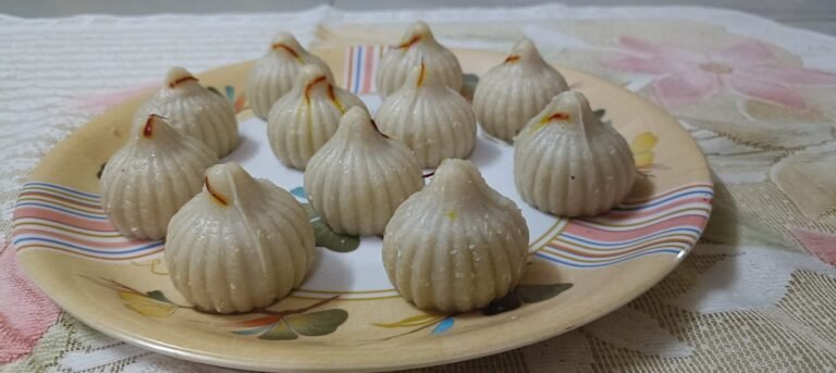 बिना तडे जाता २१ पांढरे शुभ्र उकडीचे मोदक #PERFECT UKALICHE MODAK HACK